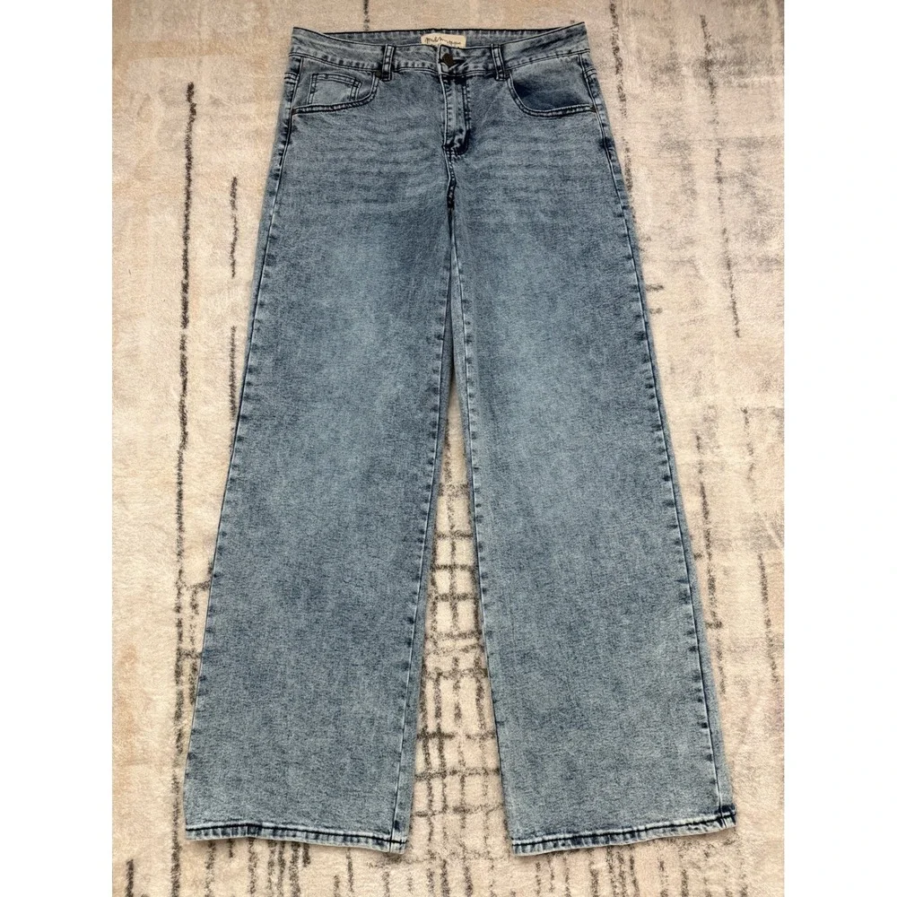 Mode Mistique Women Wide Leg Acid Wash Cherry Embroidered Ruffle Jeans 11/30